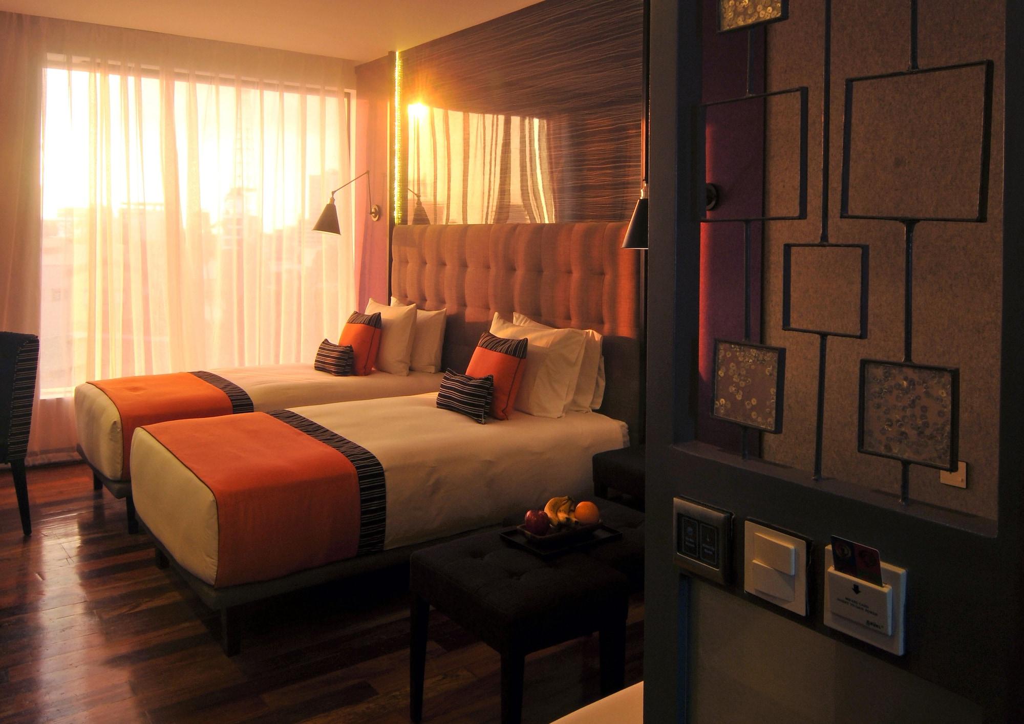 Hive Hotel Кесон-Сити Экстерьер фото