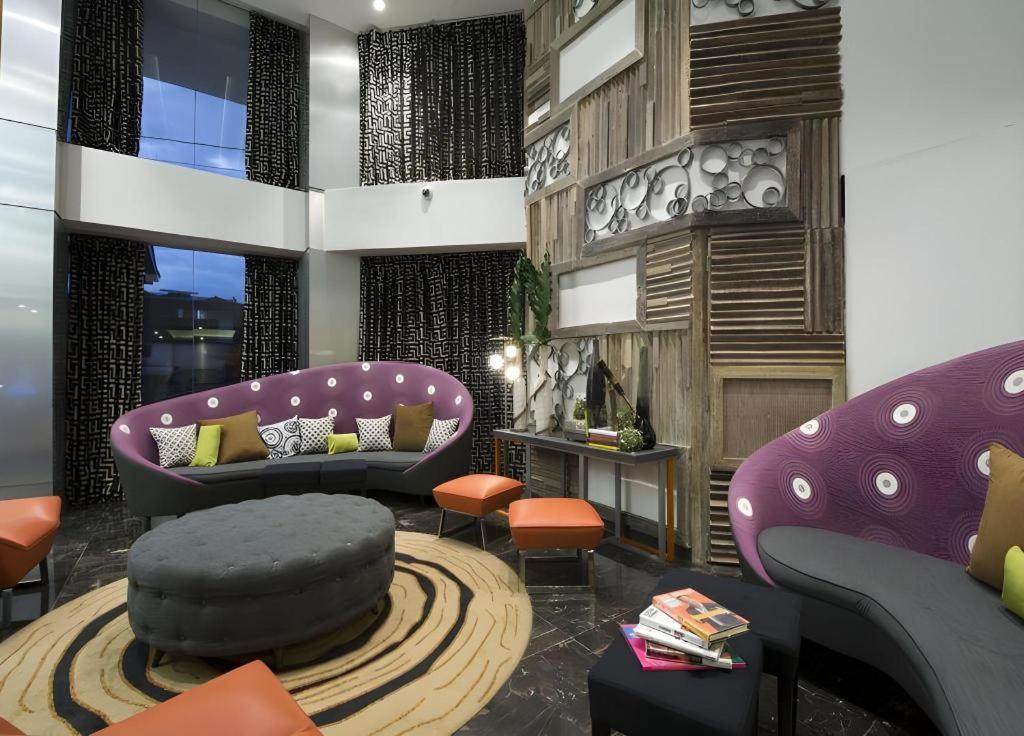 Hive Hotel Кесон-Сити Экстерьер фото