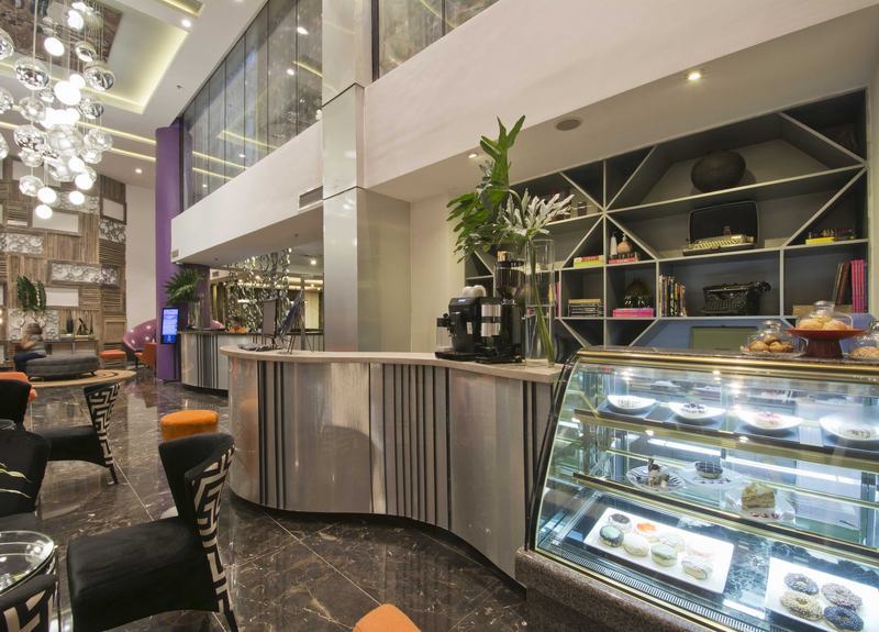 Hive Hotel Кесон-Сити Экстерьер фото
