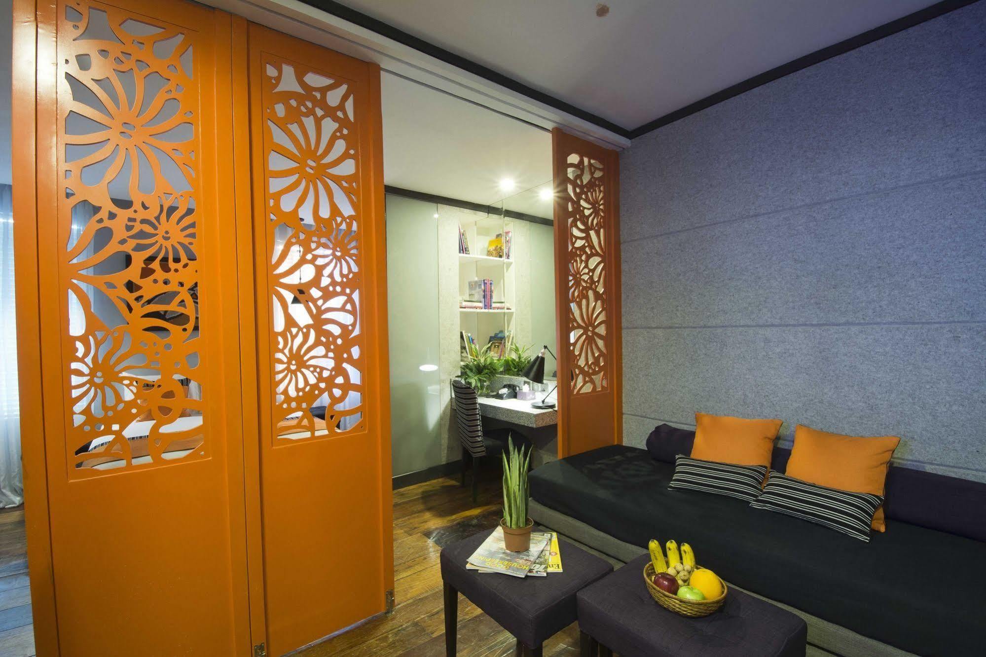 Hive Hotel Кесон-Сити Экстерьер фото